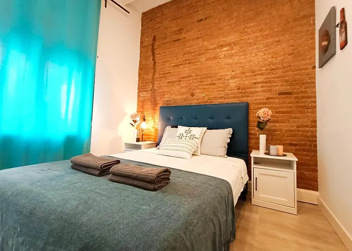 Hostal Centric In Barcelona